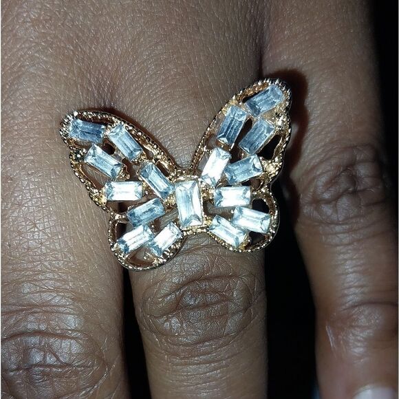 Mariah Carey inspired butterfly ring for all our fellow lambs - Picture 7 of 9